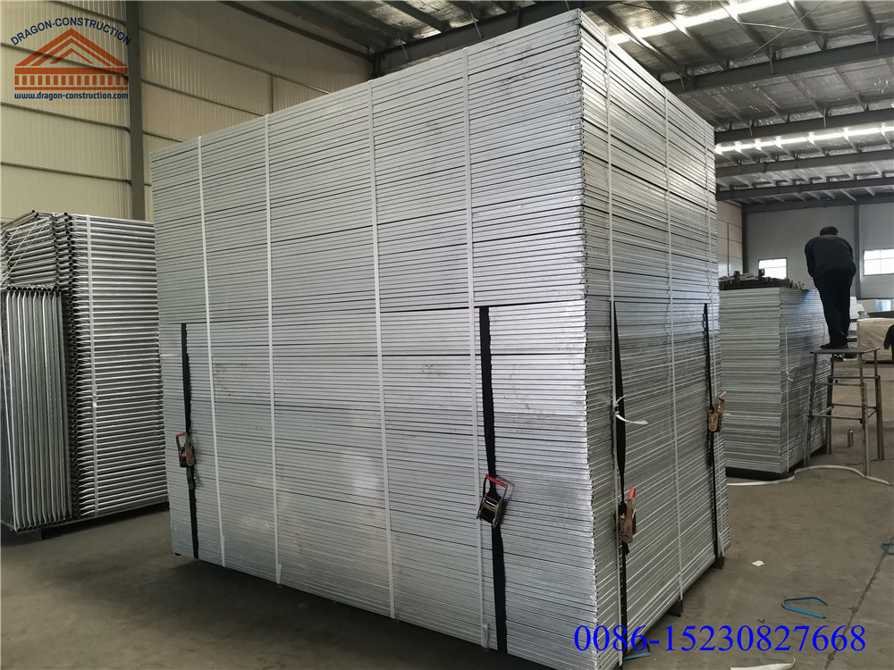 wire mesh fence panel.jpg